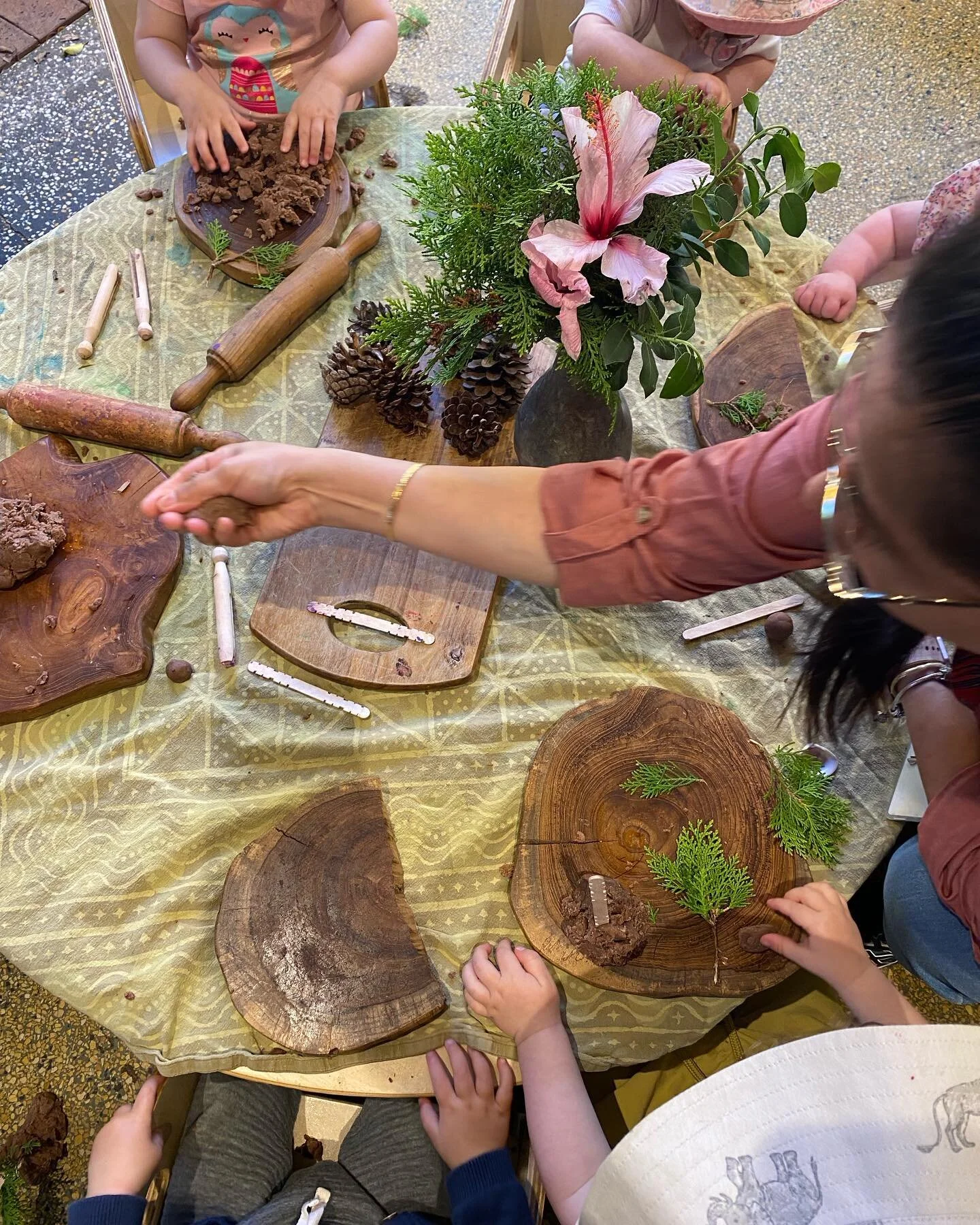 Ashgroves Lilly Pilly room explored the cool,earthy textures of clay,  enhancing their creativity and enriching their senses. #ashgrovehouse #bowereducation #clay #babies #lillypilly #nature