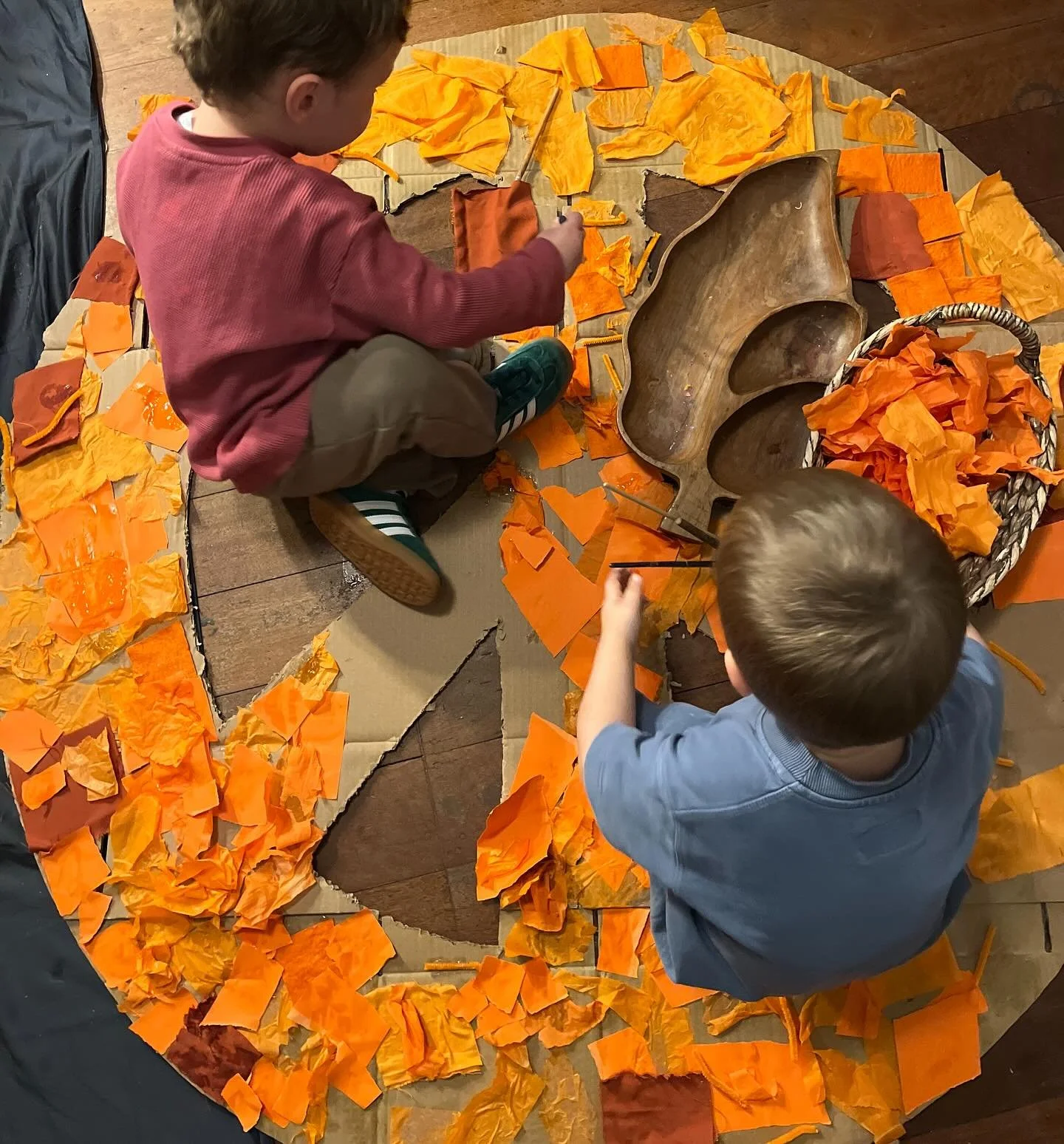 Harmony Week 🧡

Across Ashgrove our children are coming together to create a symbol of peace, respect, belonging, and celebration of our community 🏵️
.
.
.
#harmony #community #ashgrovehouse #bowereducation #prospectrd