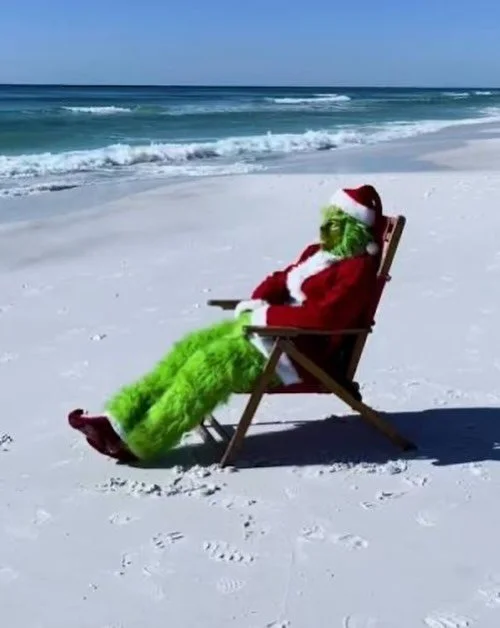 🌙🎄 Illness doesn&rsquo;t take a holiday.
When your primary care office is closed,  Webster Urgent Care is here for evenings and weekends.