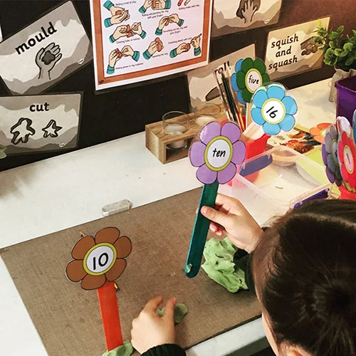 playdoh-number-flowers6.jpg