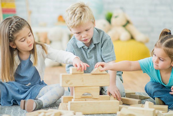 Stages of Block Play Through Age 36 Months - BabySparks