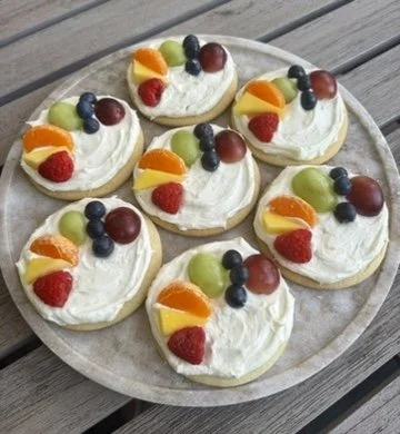 St. Patrick's Day - Rainbow Fruit Pizzas