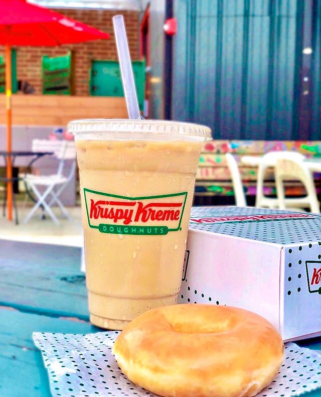 Happy Sunday! Get yourself a little treat before school starts!☀️😋 #krispykremegainesville #doughnut #coffee