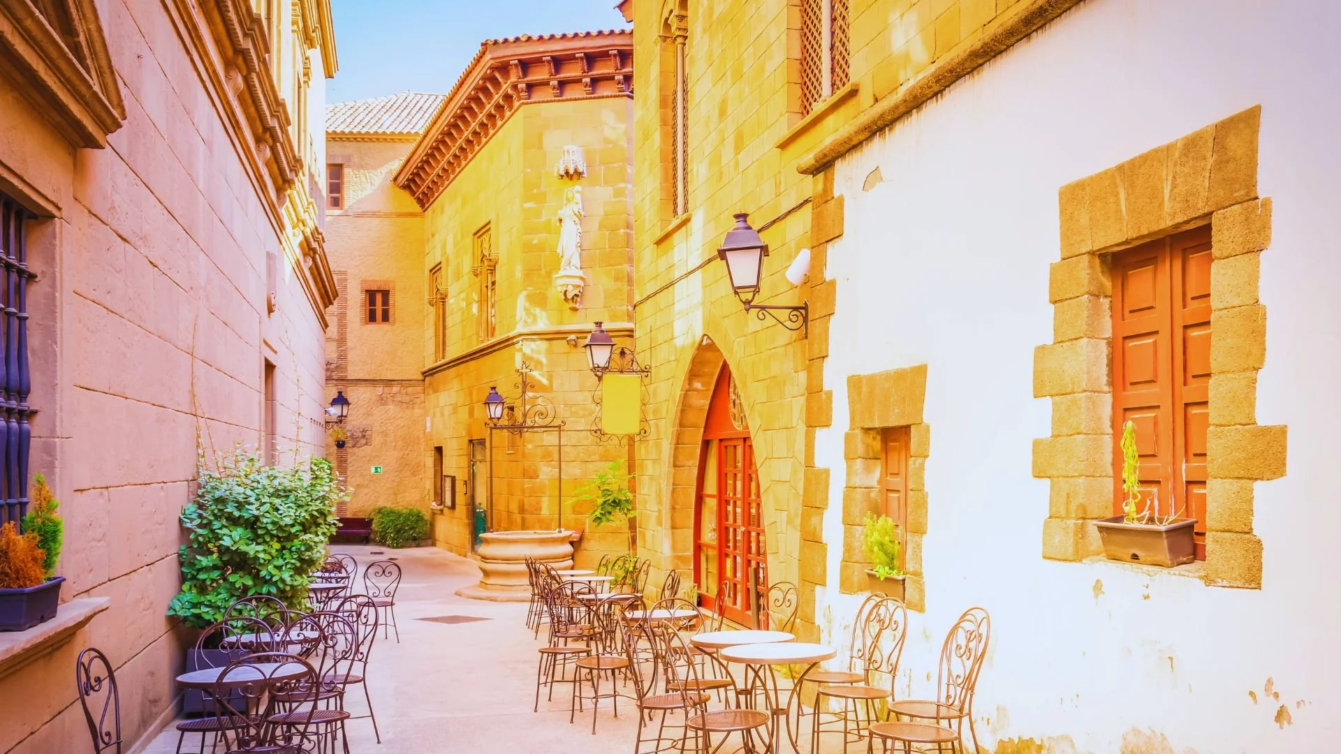 Tantalizing Tapas &amp; Pintxos: Exploring Barcelona's Culinary Dishes