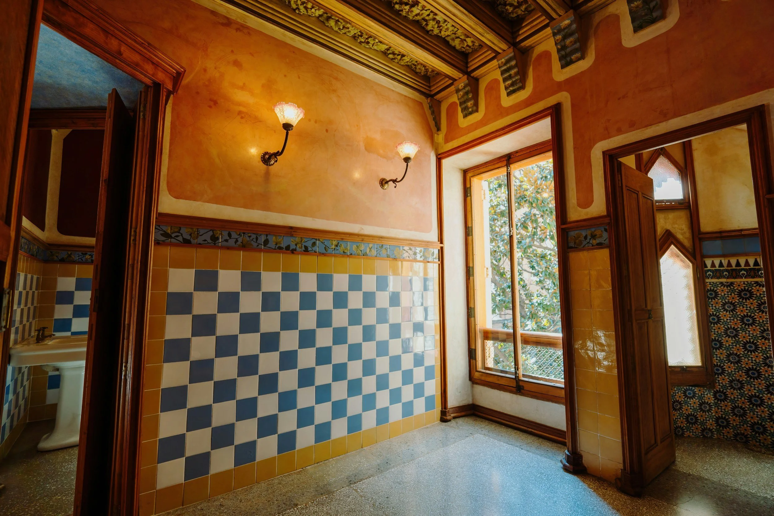 casa vicens interior