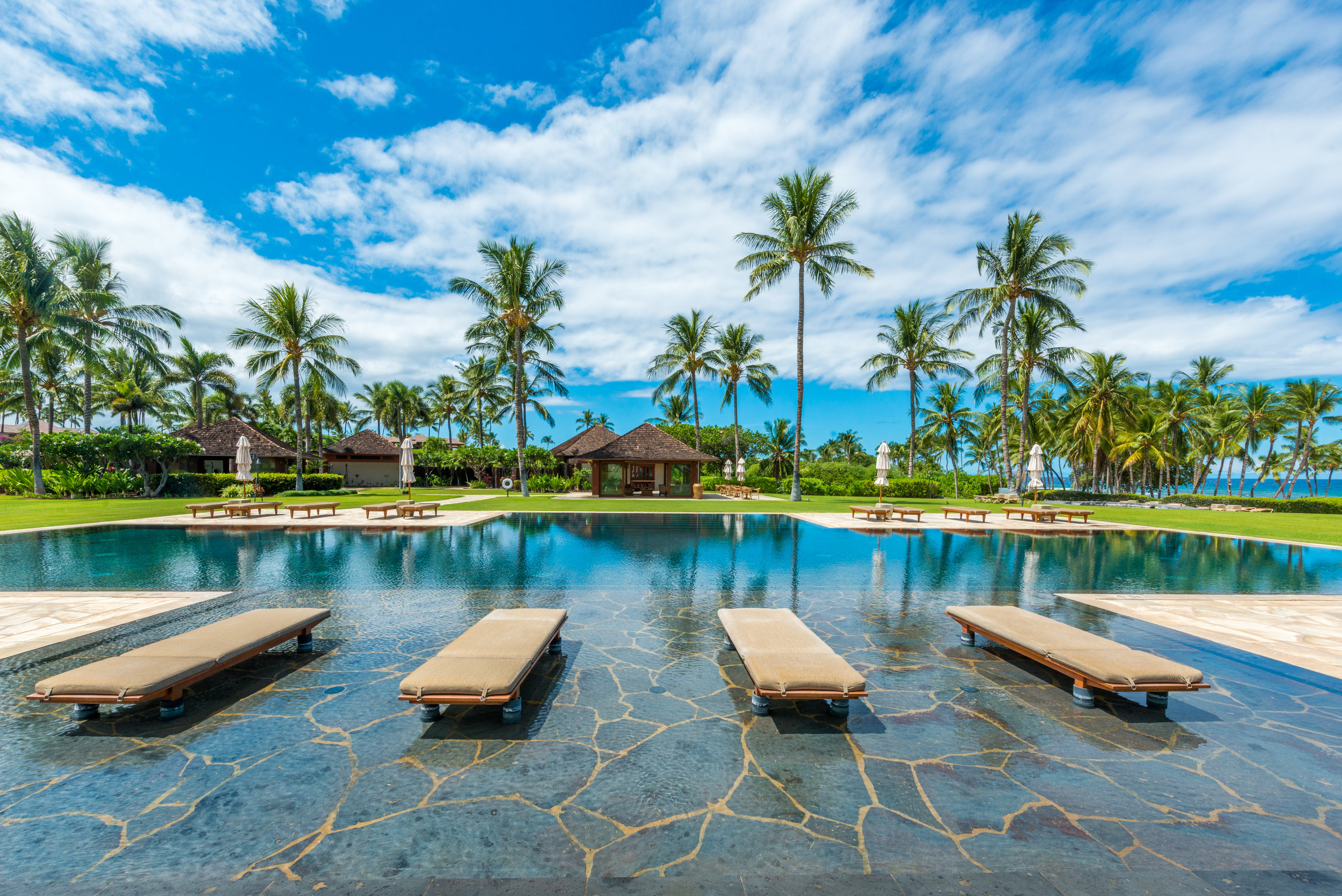 Pauoa Beach 2018 --- 8.jpg