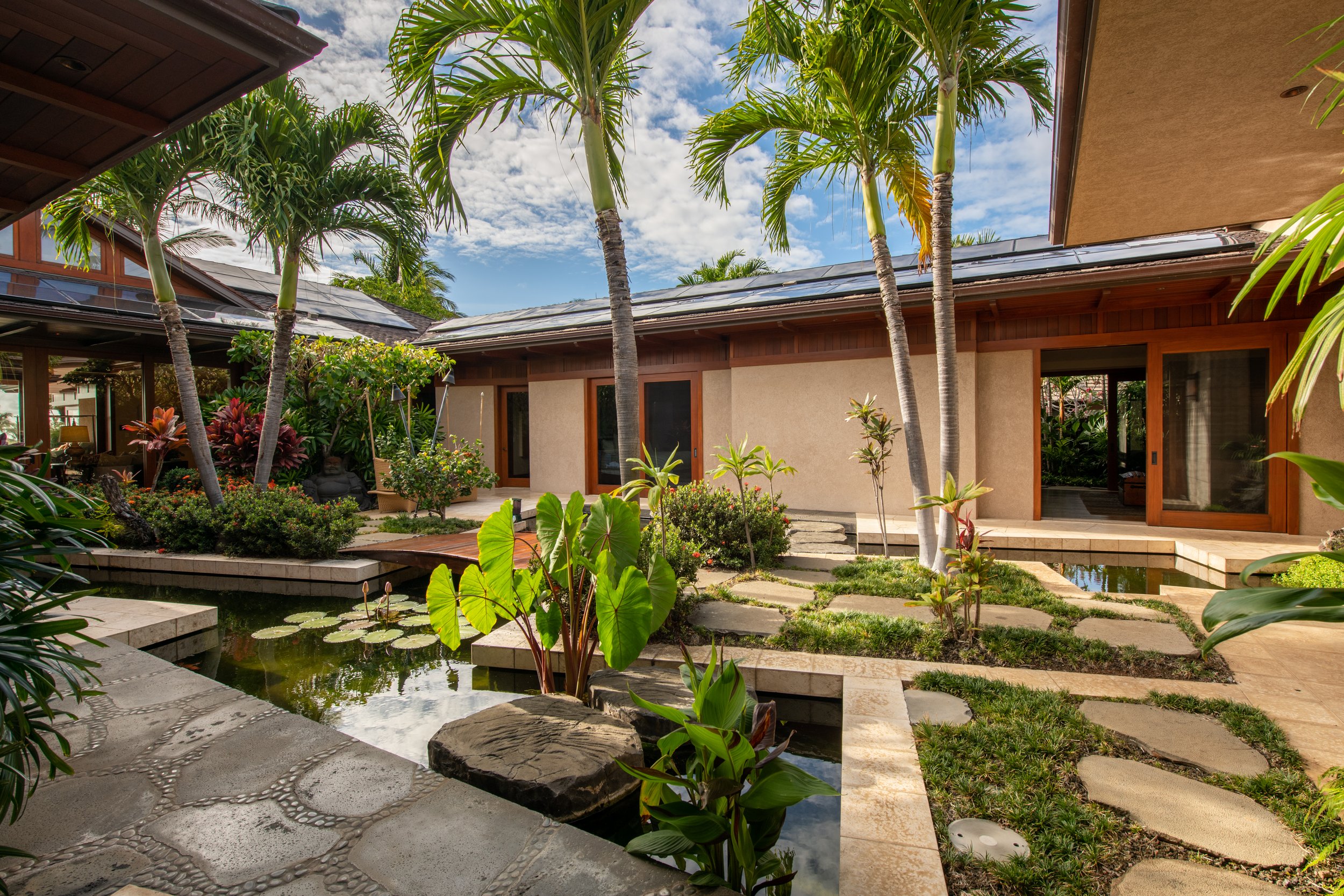  Courtyard Pond 