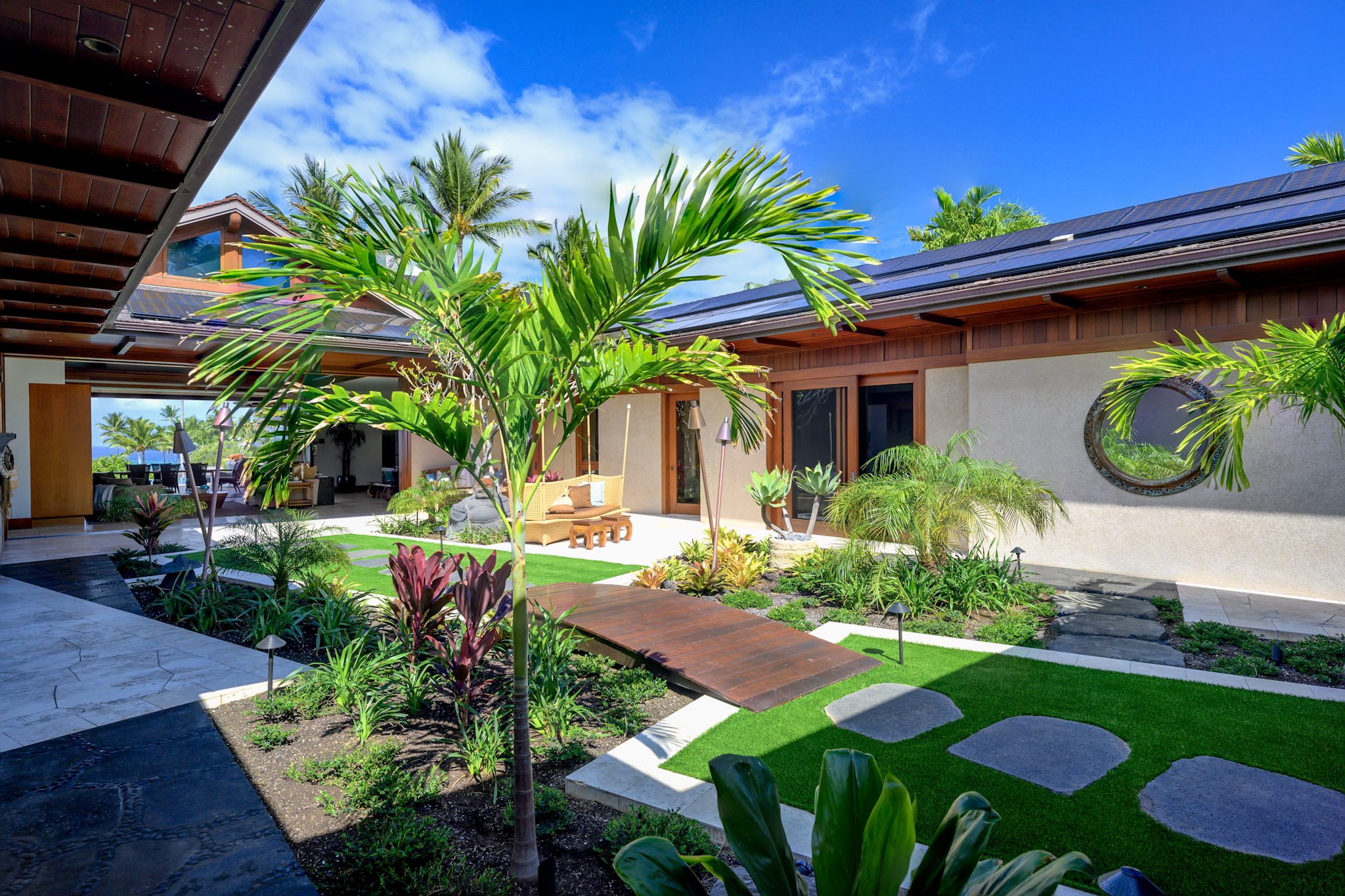 2-Pauoa 1050040-15-Edit.jpg