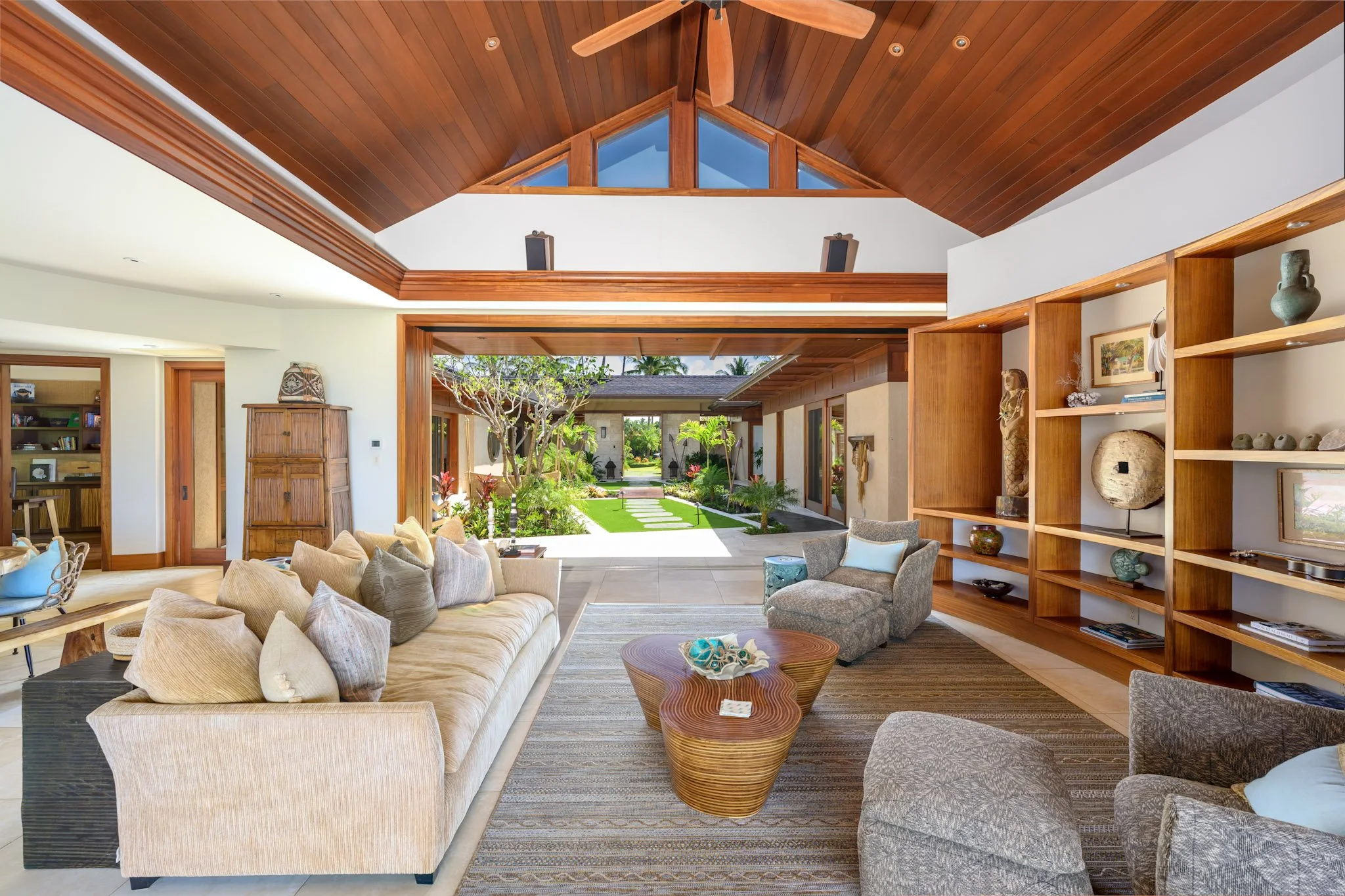 8-Pauoa 1050040-78-Edit.jpg