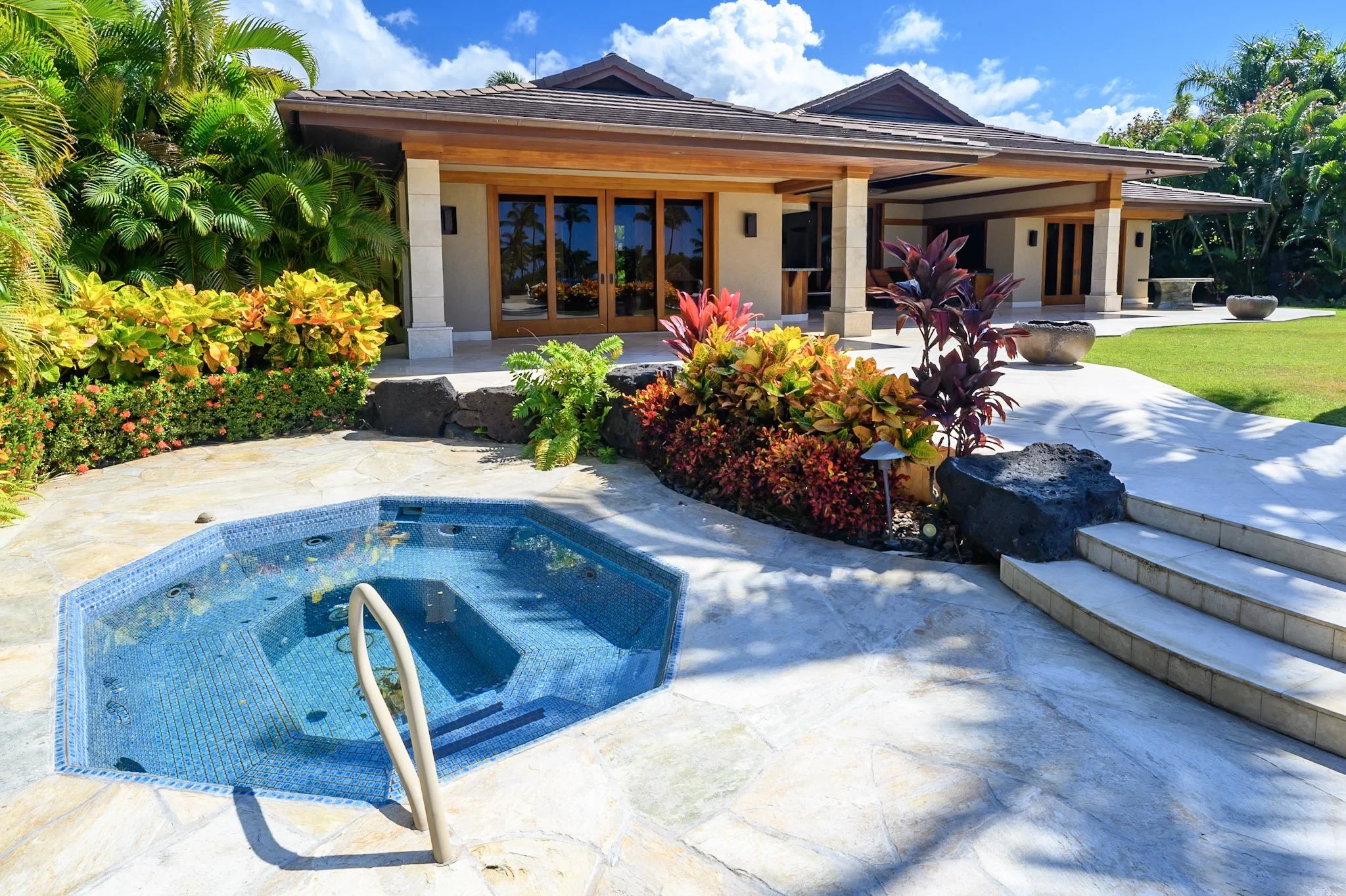 20-Pauoa 105039-84.jpg