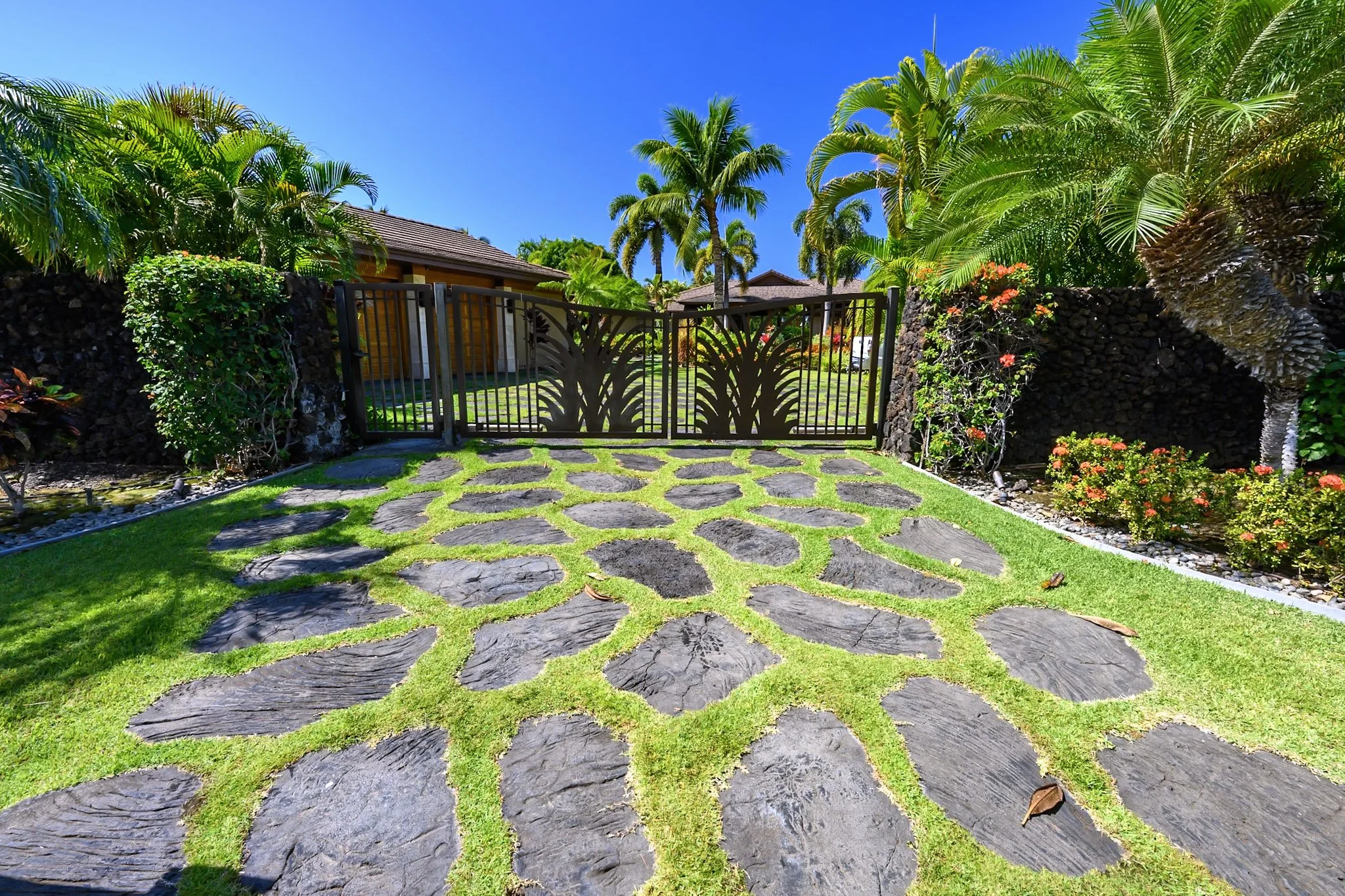 28-Pauoa 105039-105.jpg