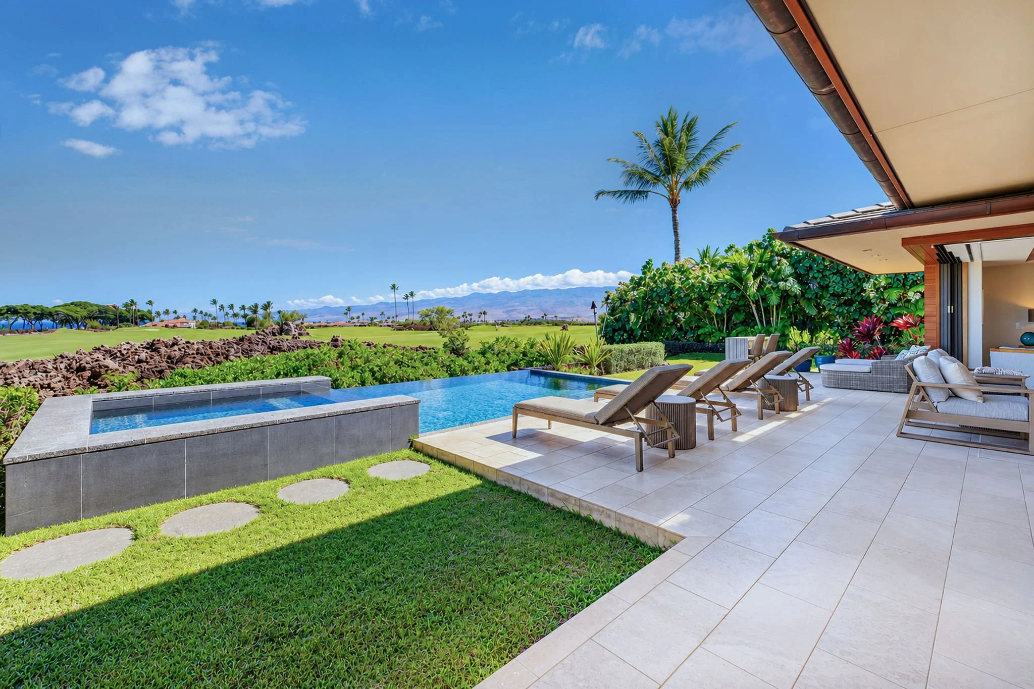 Patio5.jpg