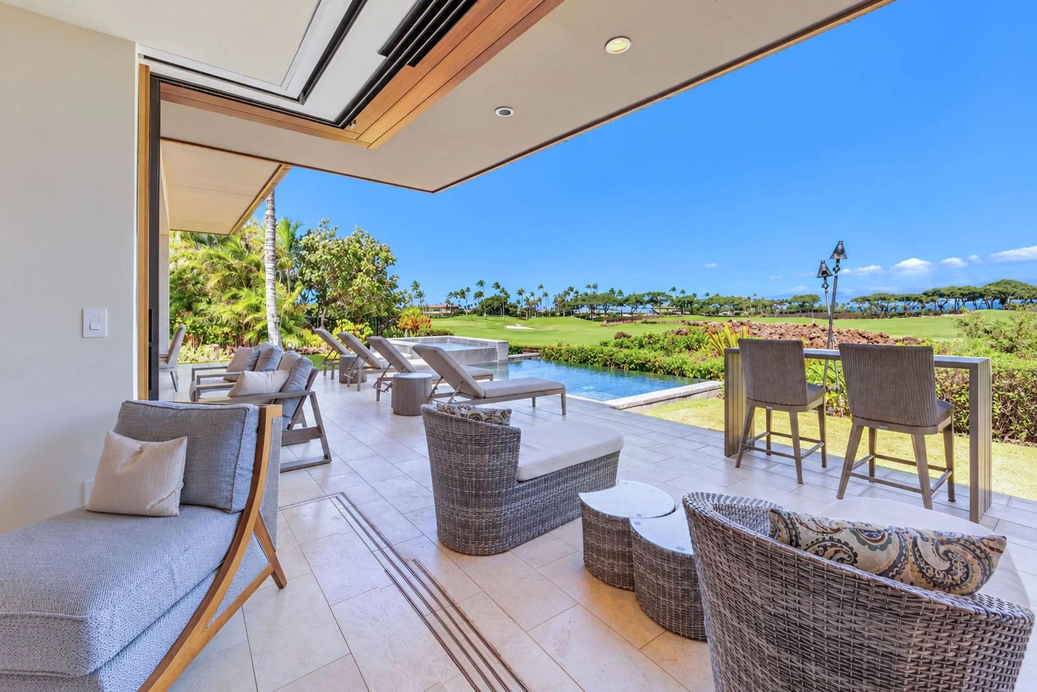 Patio8.jpg