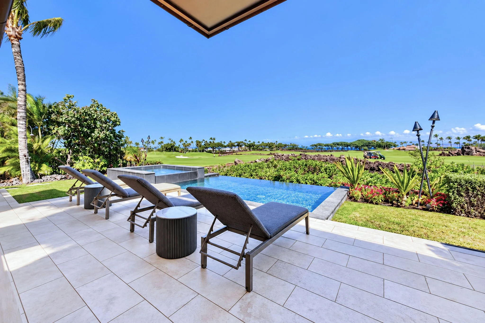 Patio10.jpg
