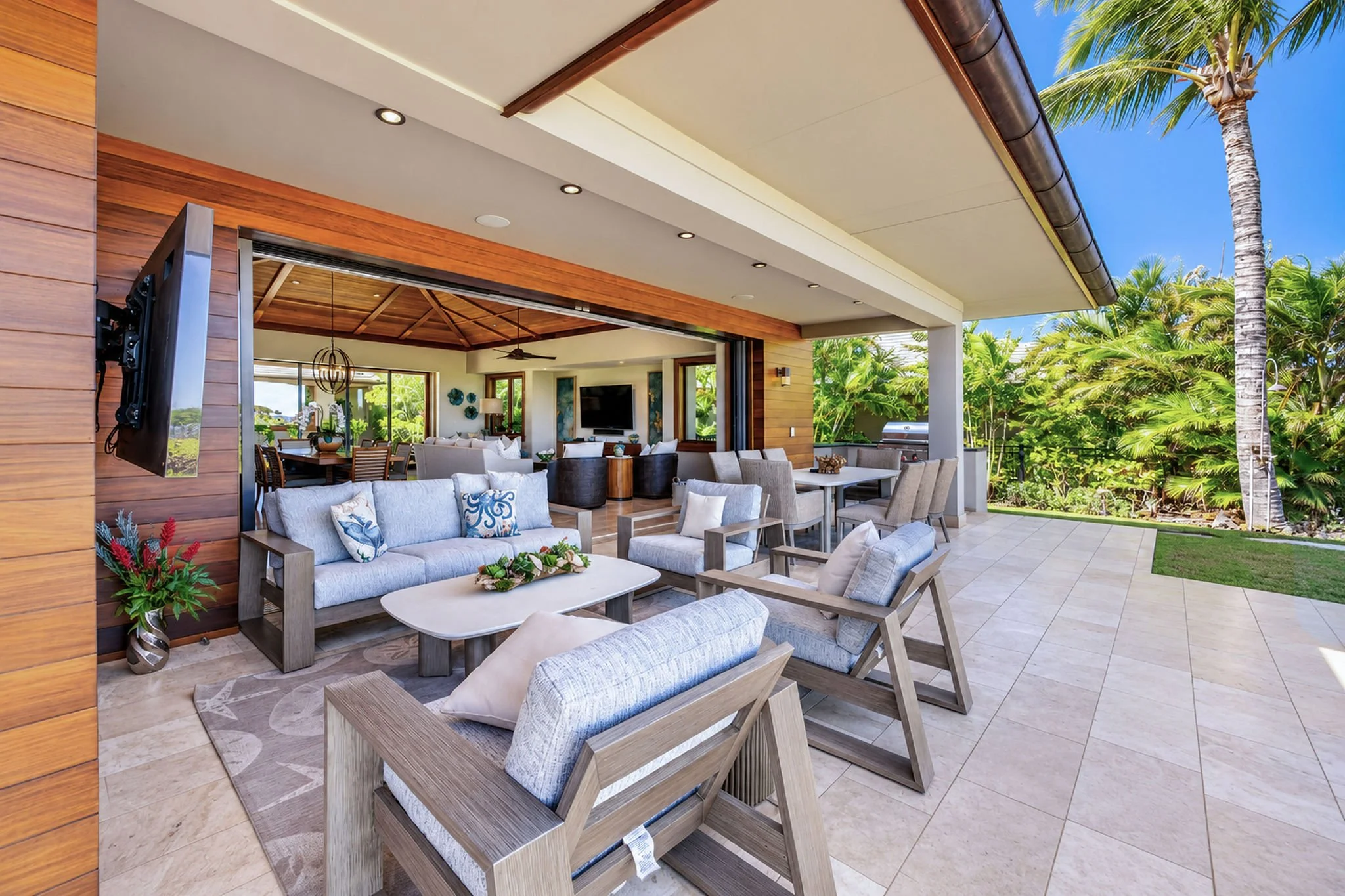 Patio15.jpg