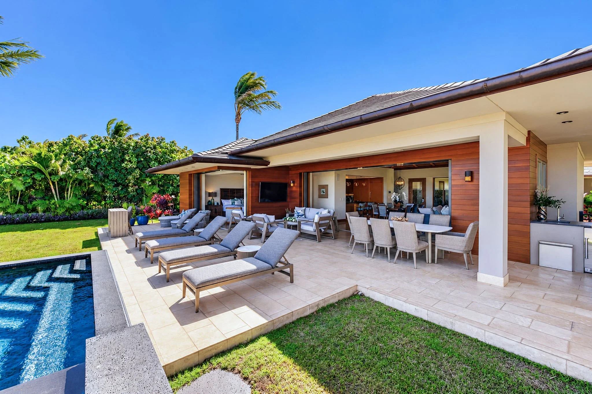 Patio19.jpg