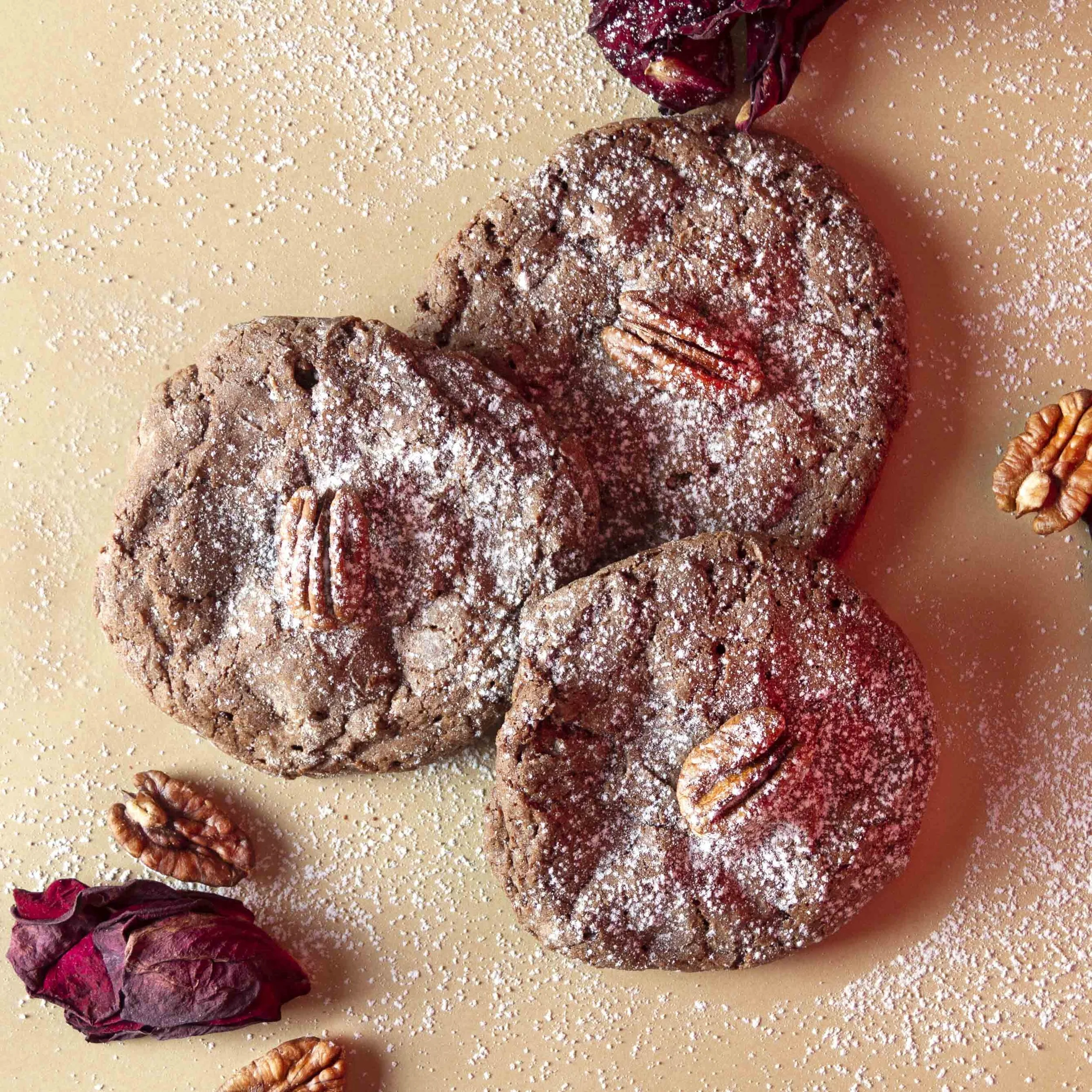 Galletas de chocolate negro con pecanas