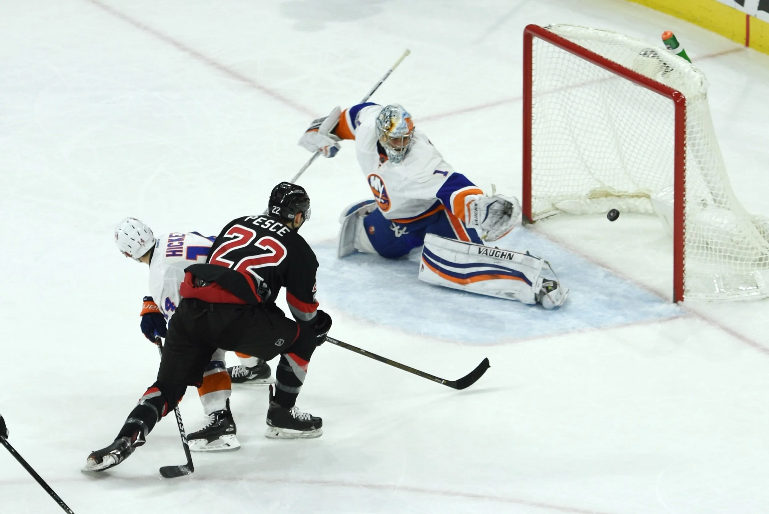 CanesVsIslanders-PesceGoal-SD.jpeg