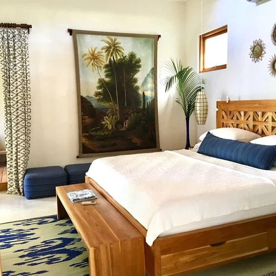   King Size Bed Custom Furnishings En Suite Bathroom with Outdoor Shower Oversized His &amp; Hers Closet A/C &amp; Ceiling Fan Private Safe Covered Deck/Lounge Area &amp; Furnishings Ocean/Garden View Adjacent to Main House/Courtyard Access  