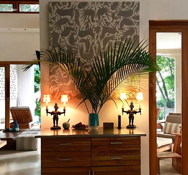 Lighting up dusk #interior #style #design #decor #luxury #beachfront #vacation #retal #villa #santateresa #costarica