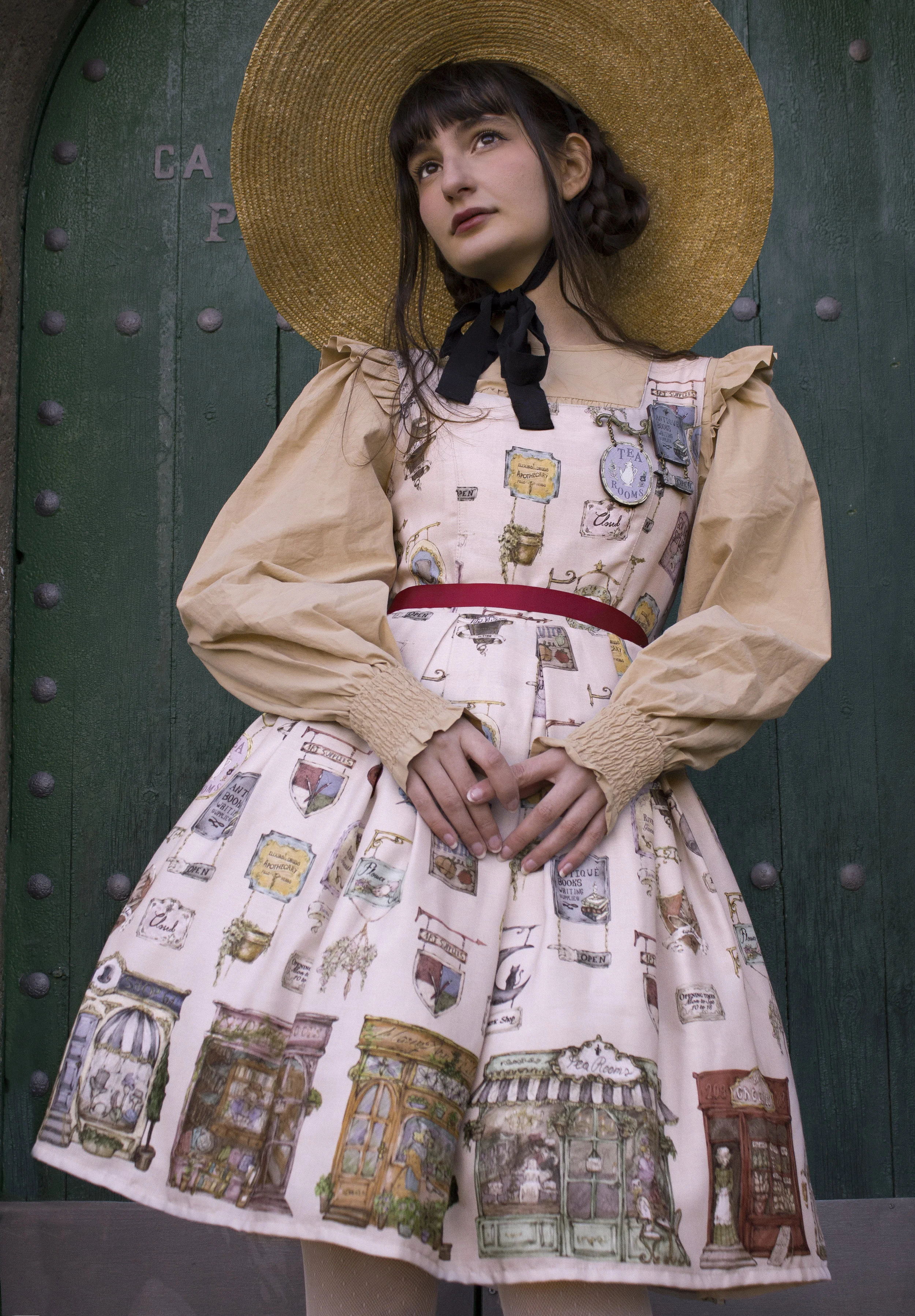 02-charming-clara.jpg