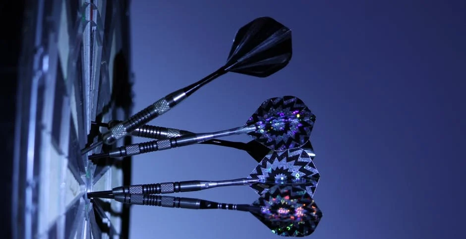 darts-dart-board-bull-s-eye-game-70459.jpg