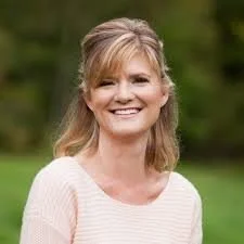 Suzanne Selfors with Wendy Hinman