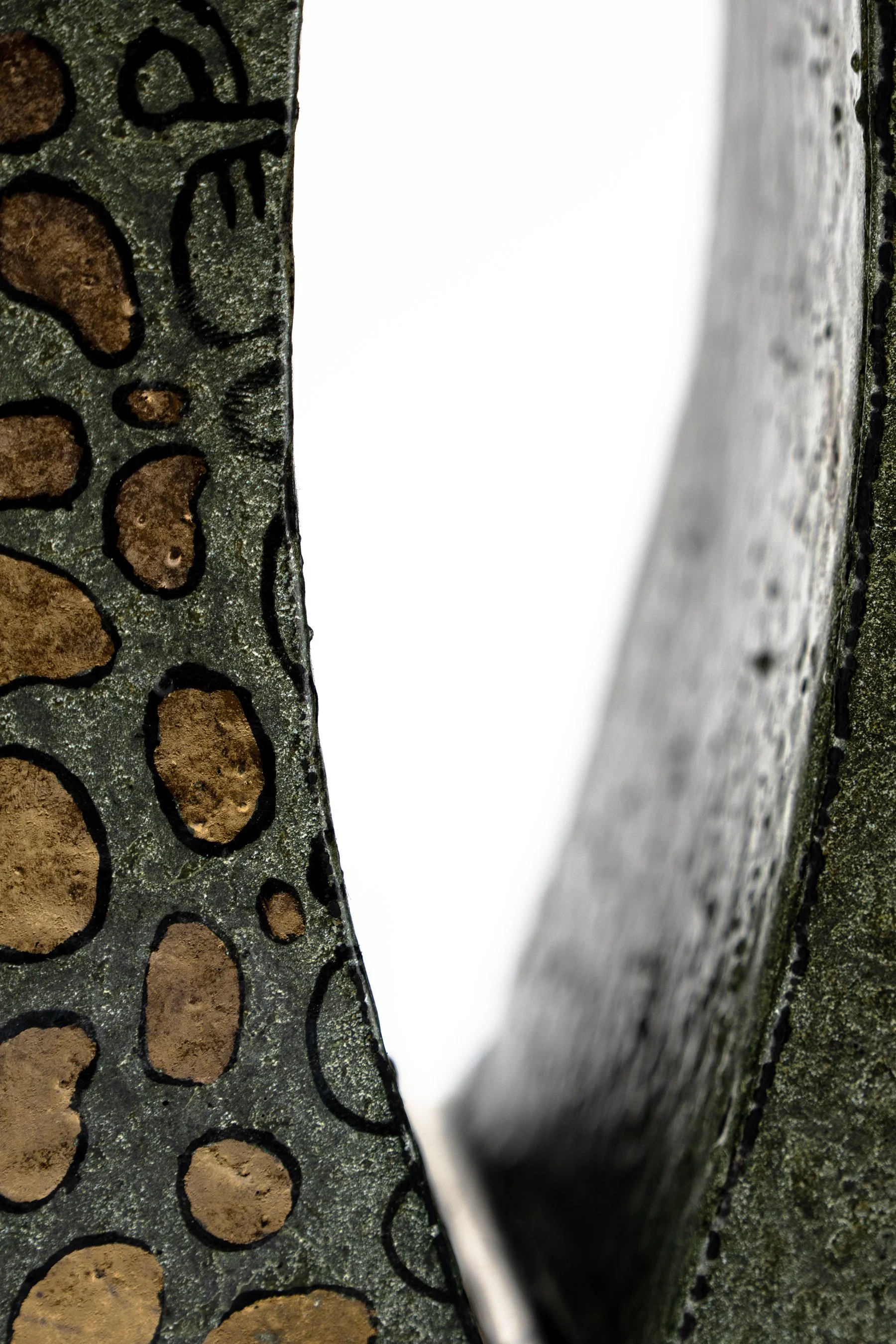 Lean on me Detail 2.jpg