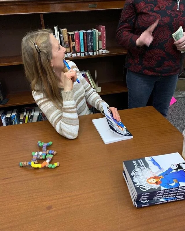 #booksigning #underthehiddenmoon