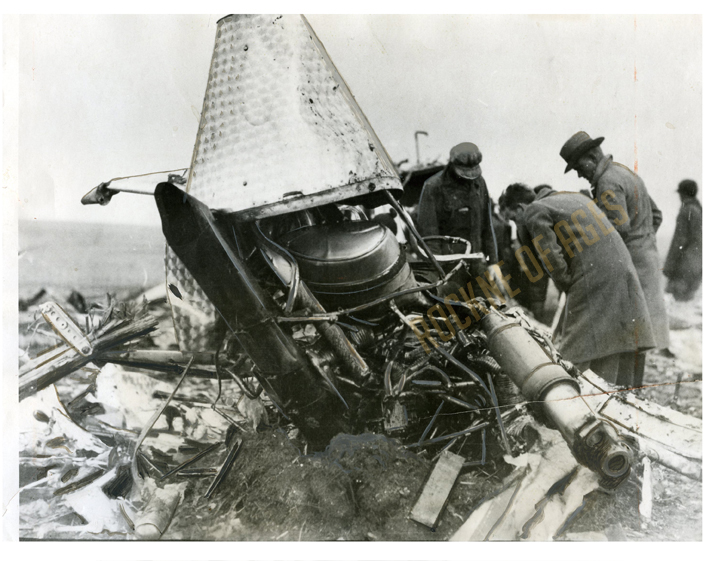  The airplane wreckage 