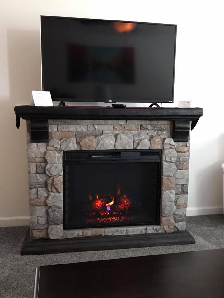 inn 204 fireplace.jpg