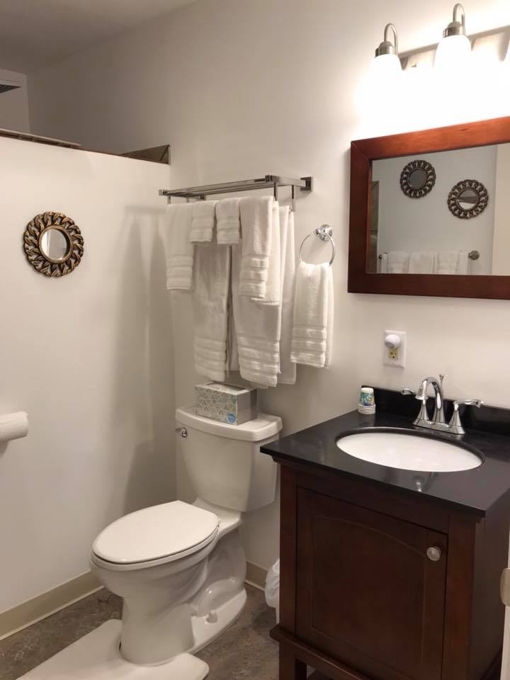 inn 205 bathroom.jpg