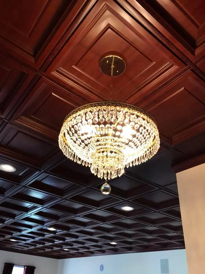 inn conf chandelier.jpg