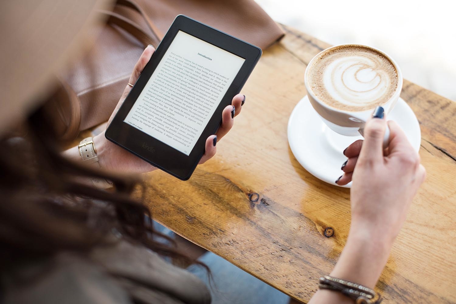 Amazon Kindle lifestyle product photography