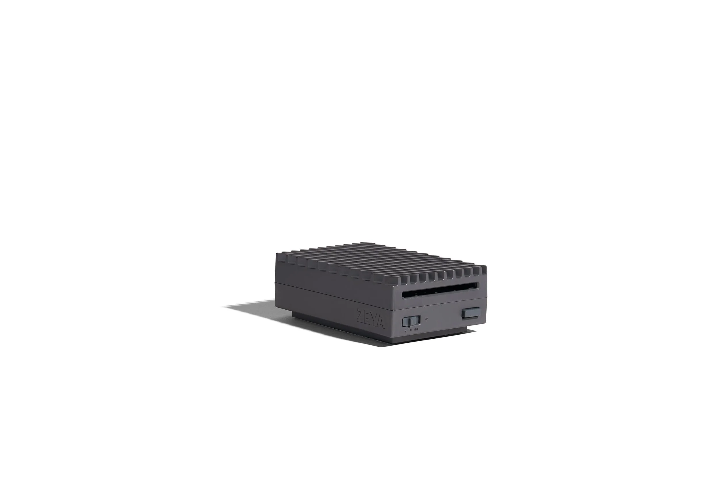 ZEYA_Black Diffuser_Isolated_022.jpg