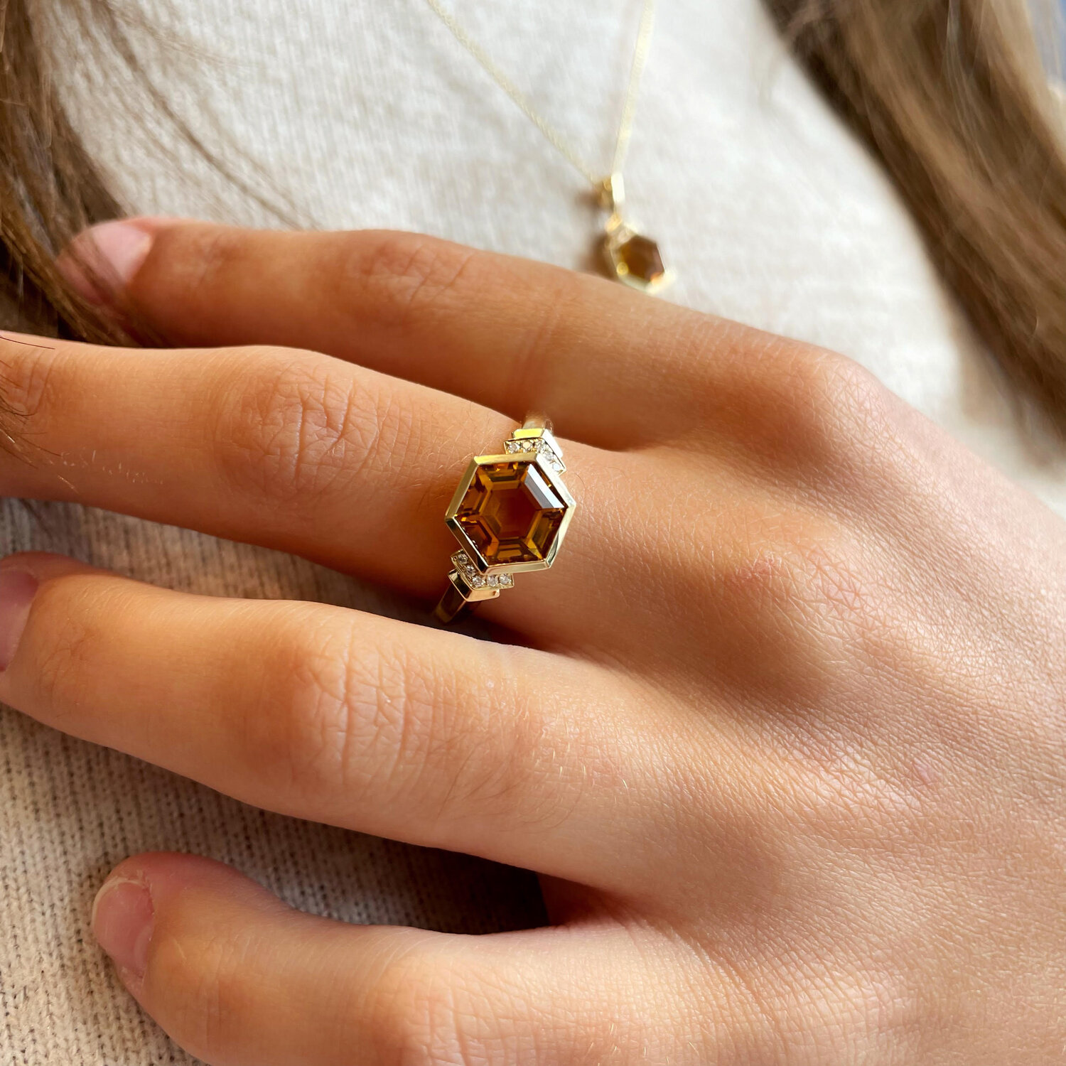 rundvlees Oneerlijkheid Toepassing Hexagonal Citrine Diamond Ring — Plumb Gold
