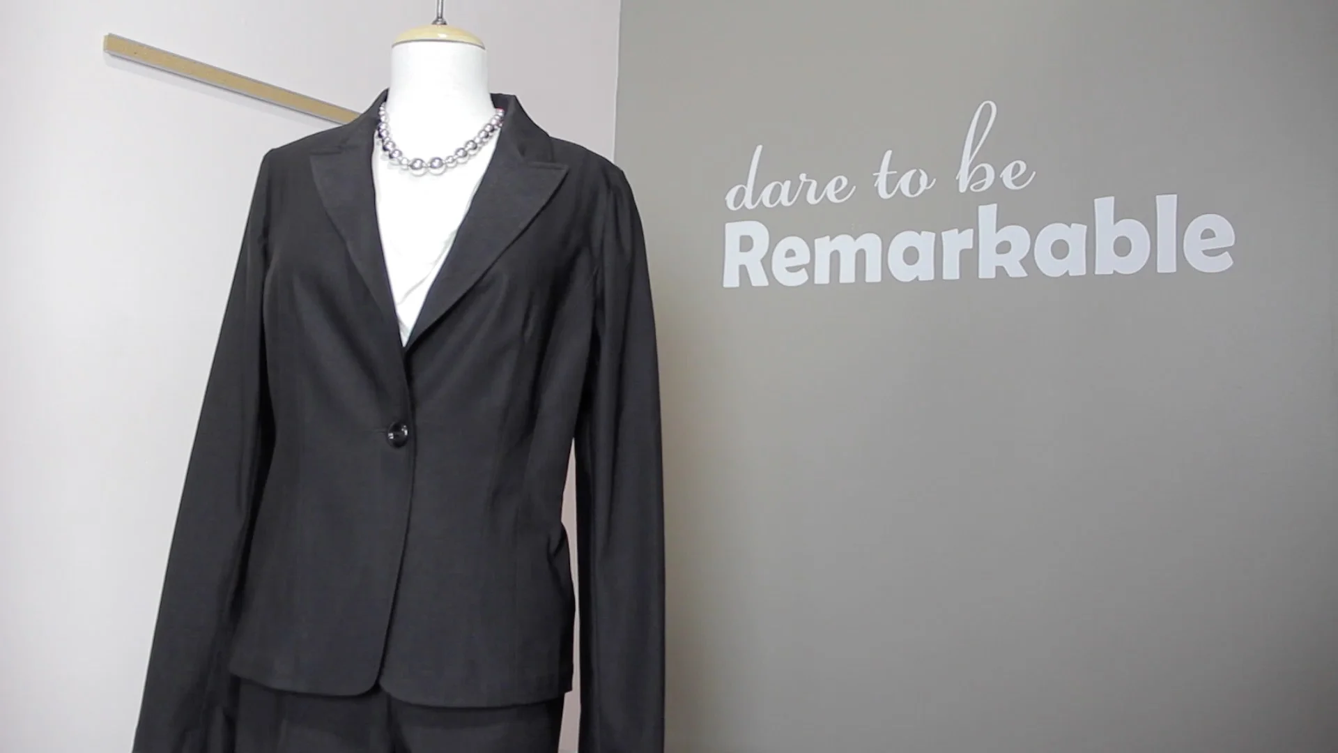 GMG-Dress-For-Success-Chic-Campaign.jpg
