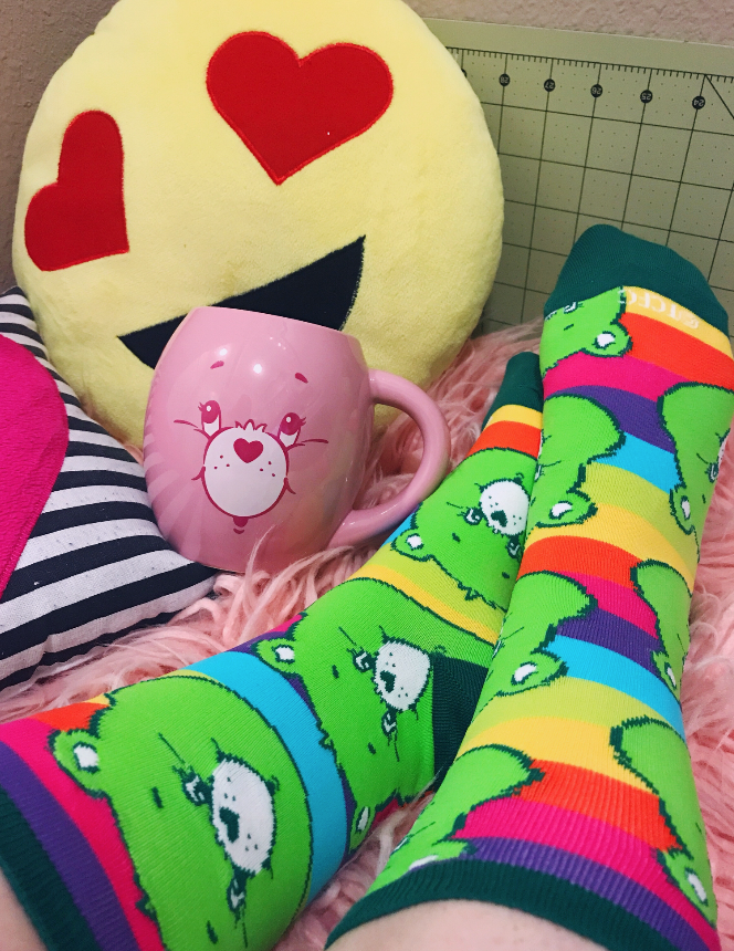 ginger-me-glam-x-always-fits-luck-bear-socks.png