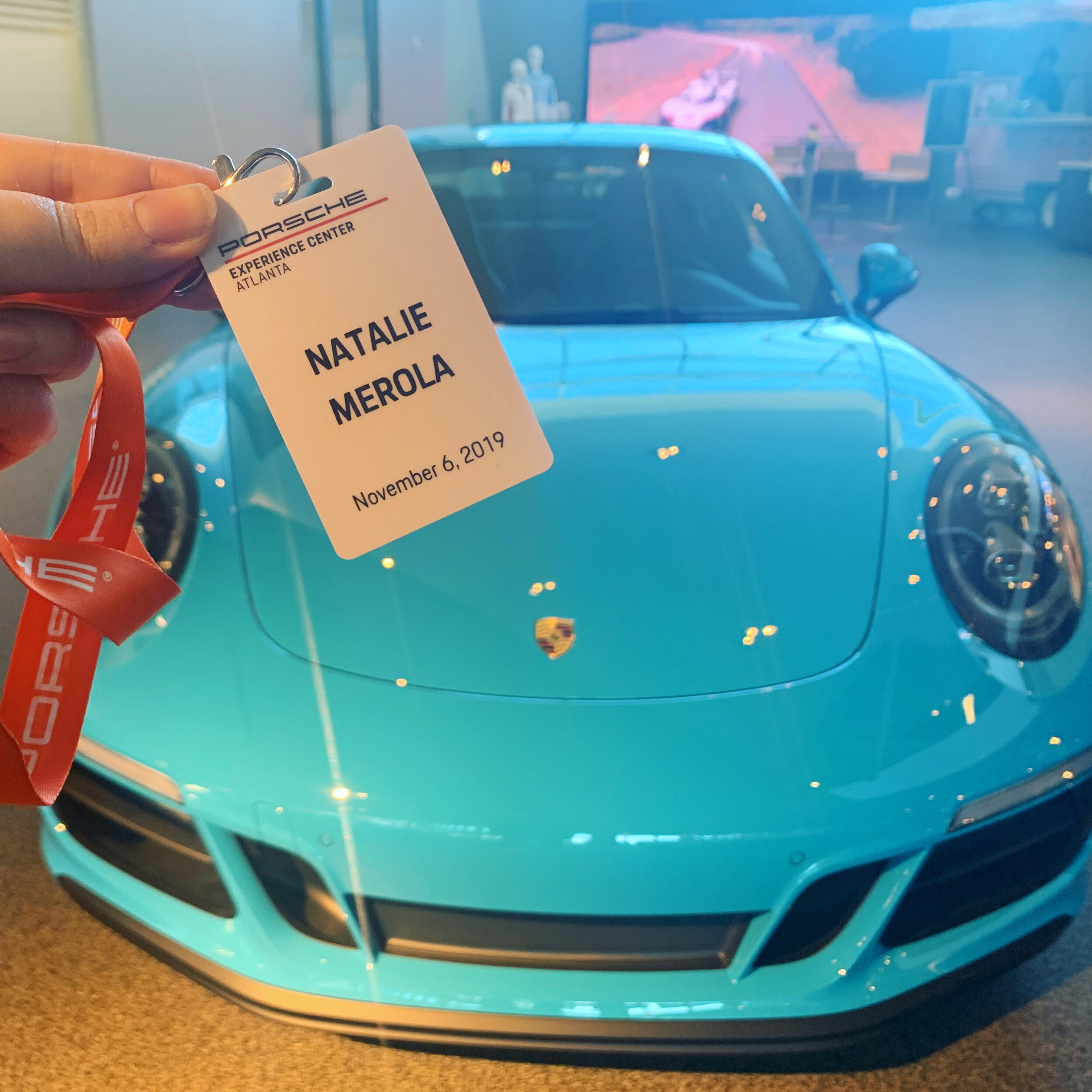 It’s official: I’m forever in love with that Miami Blue. Now where are my keys? :)