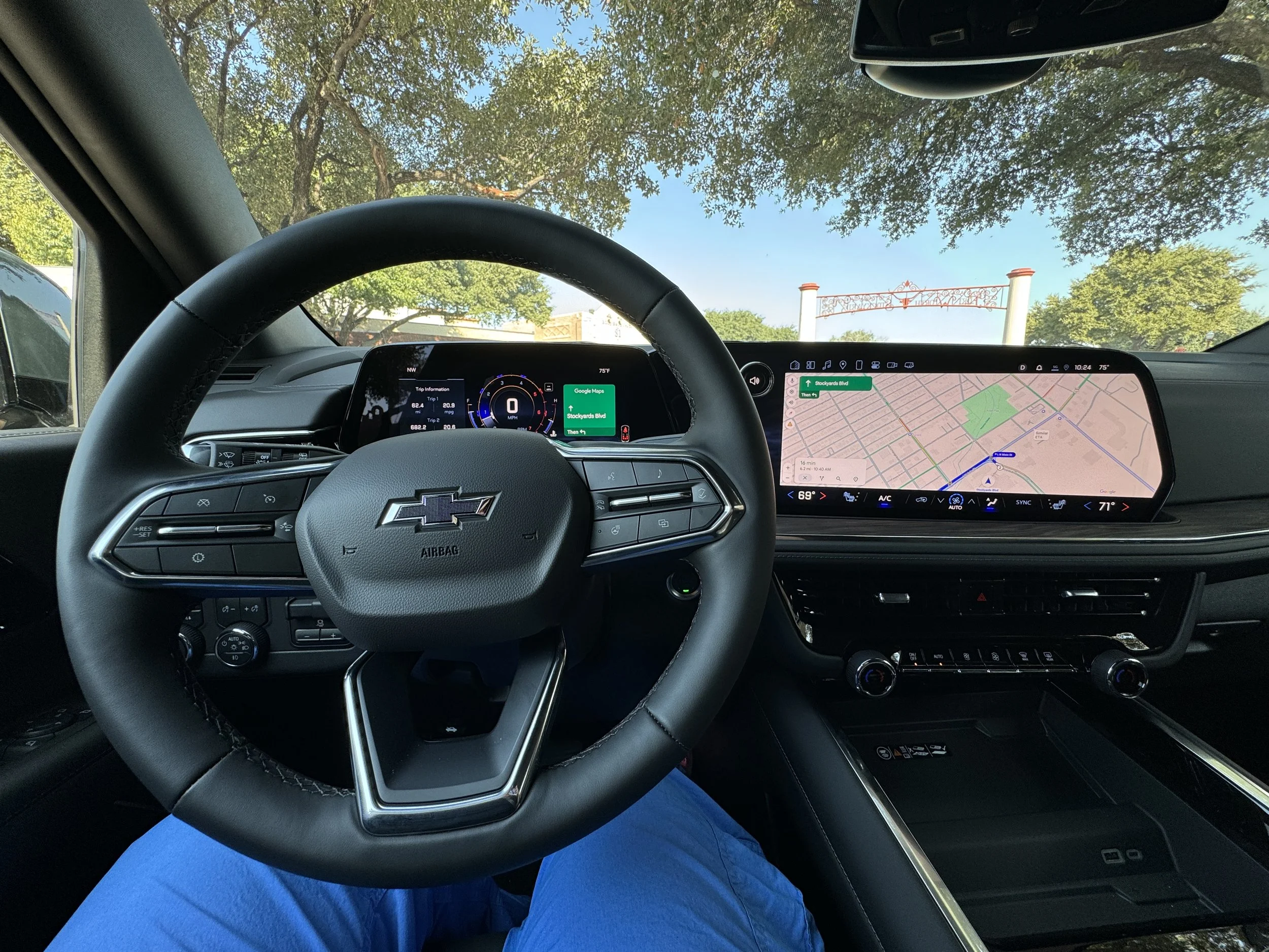 2025 Chevrolet Tahoe 2025 Chevrolet Suburban Natalie Merola Kitty's Glam Rides