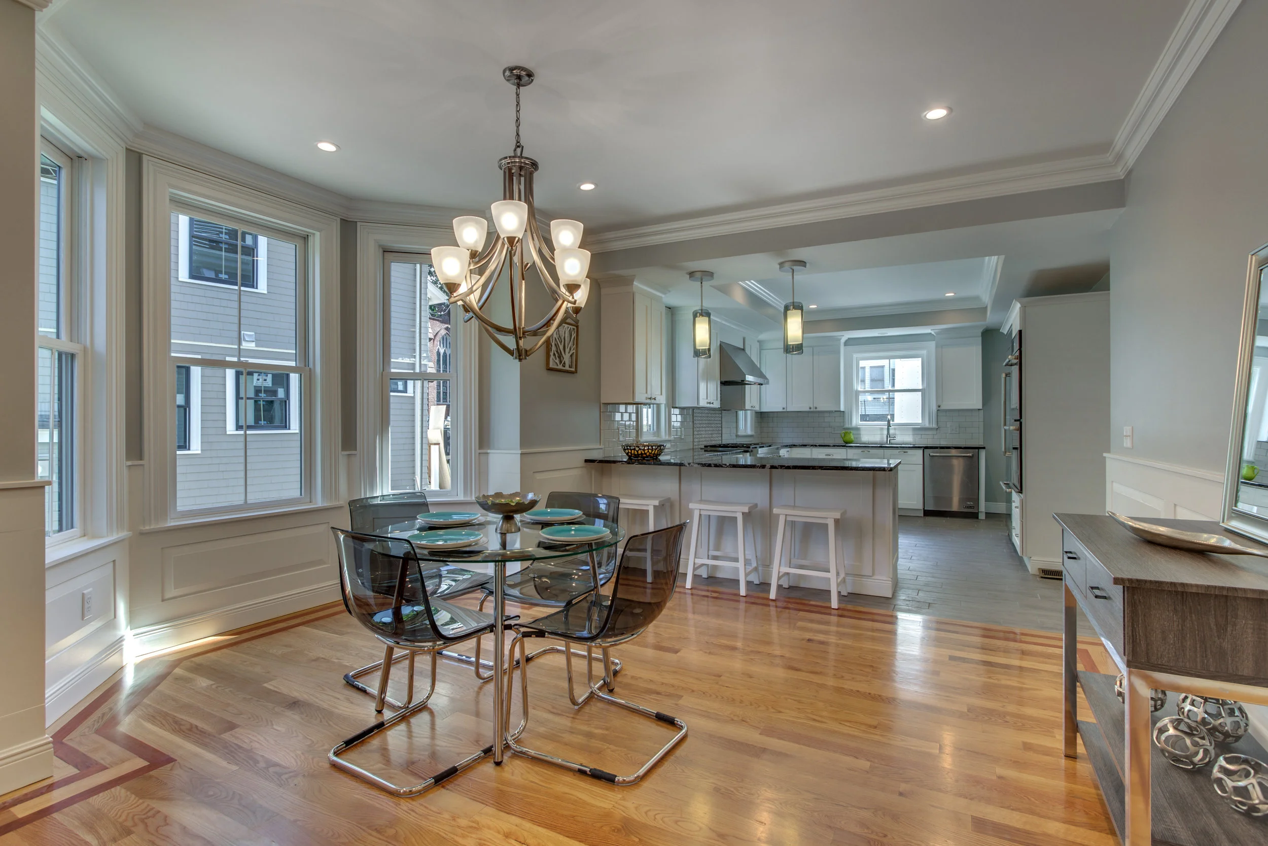 14_Dining_Area-2.jpg