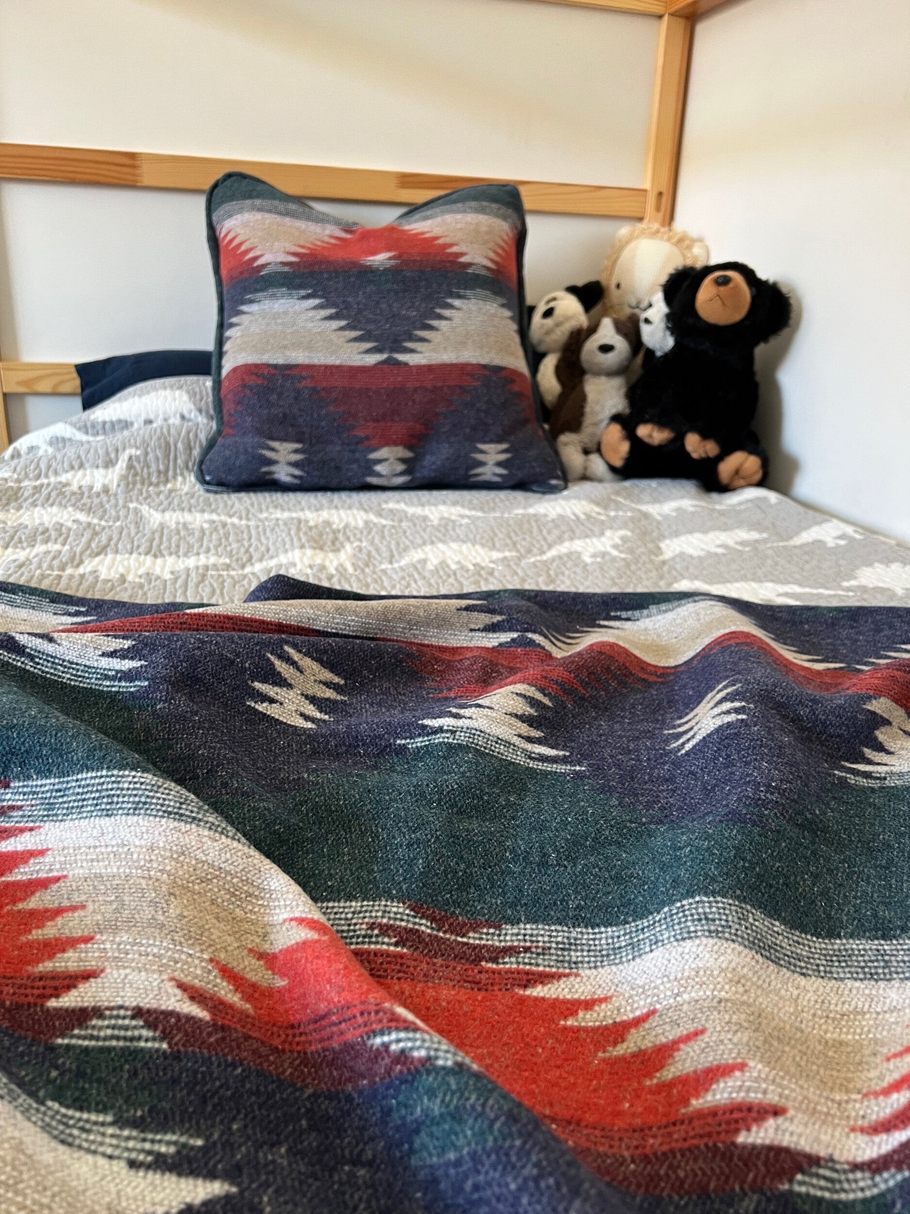 BE022BD1-0FF5-4DF5-99A9-6D7696385D10