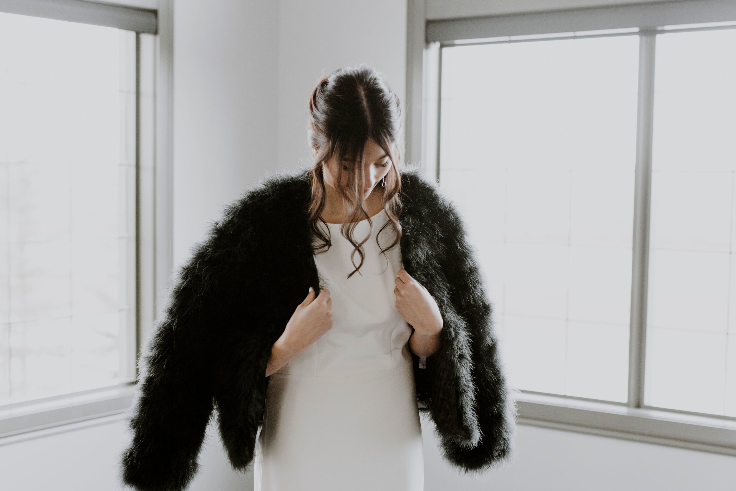 La Mariée Moderne - Styled Bridal Shoot at Crestmont Hall in Calgary, Alberta - on the Bronte Bride Blog