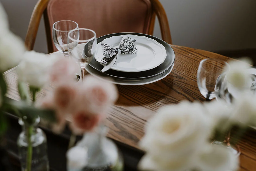 La Mariée Moderne - Styled Bridal Shoot at Crestmont Hall in Calgary, Alberta - on the Bronte Bride Blog