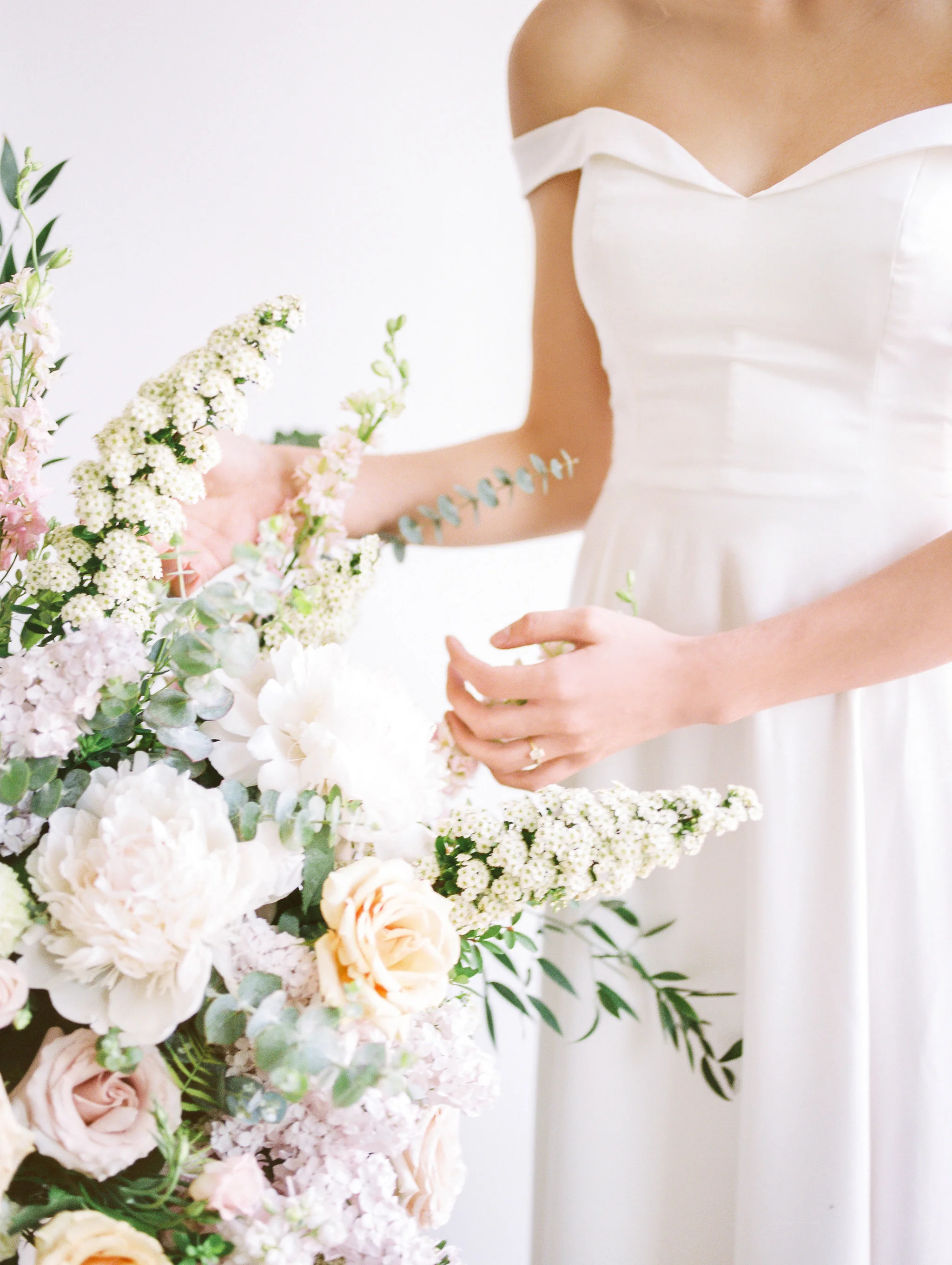 This Stunning Shoot Combines Fine Art Inspiration and Colourful Florals in the Most Beautiful Way - on the Bronte Bride Blog
