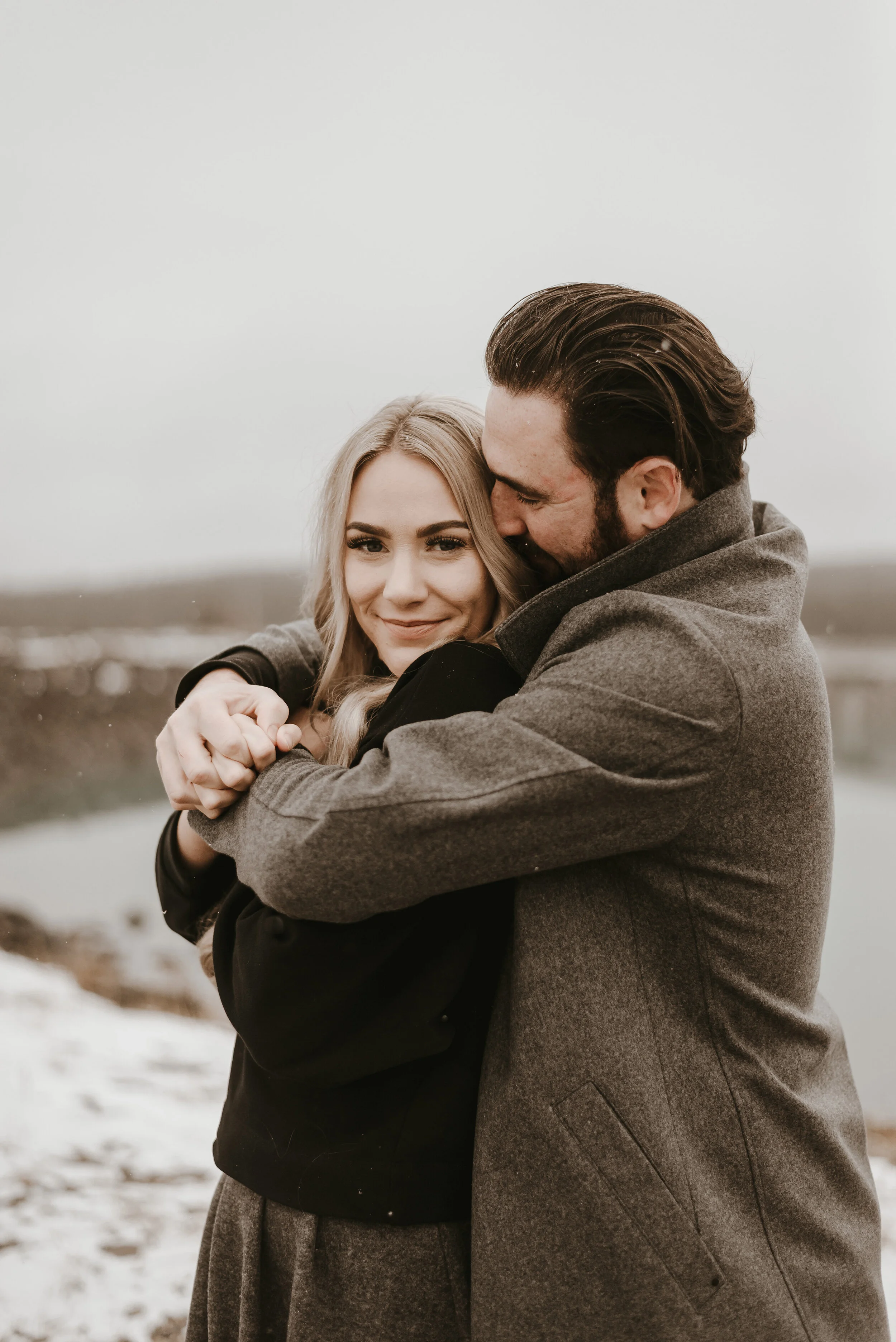 We're Going Crazy Over This Adorably Cozy Winter Engagement Session - on the Bronte Bride Blog