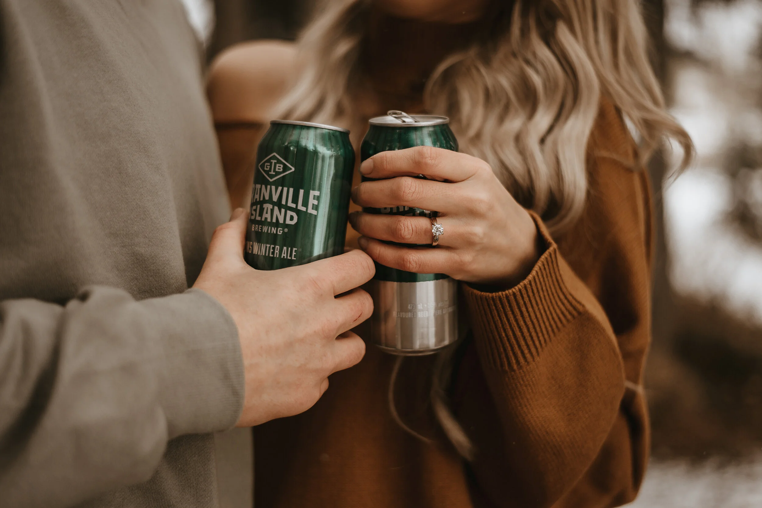 We're Going Crazy Over This Adorably Cozy Winter Engagement Session - on the Bronte Bride Blog