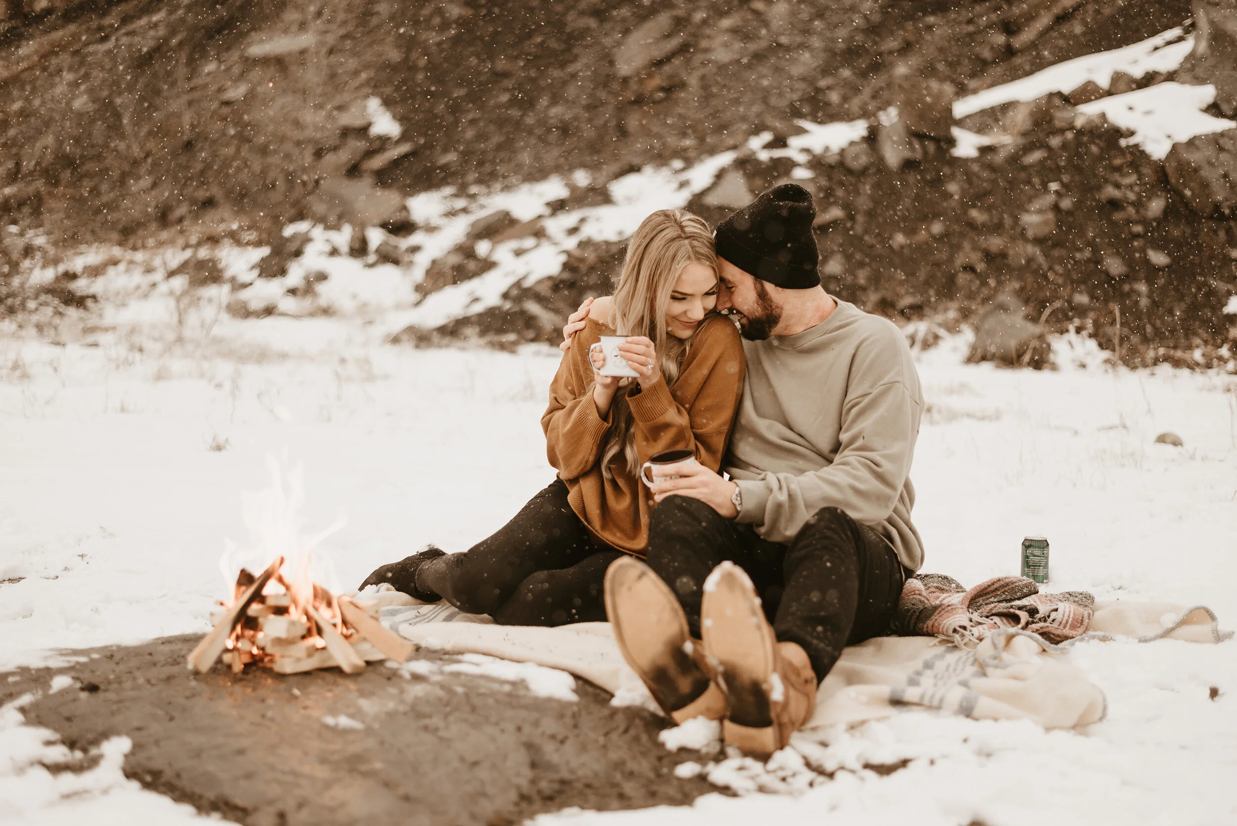 We're Going Crazy Over This Adorably Cozy Winter Engagement Session - on the Bronte Bride Blog