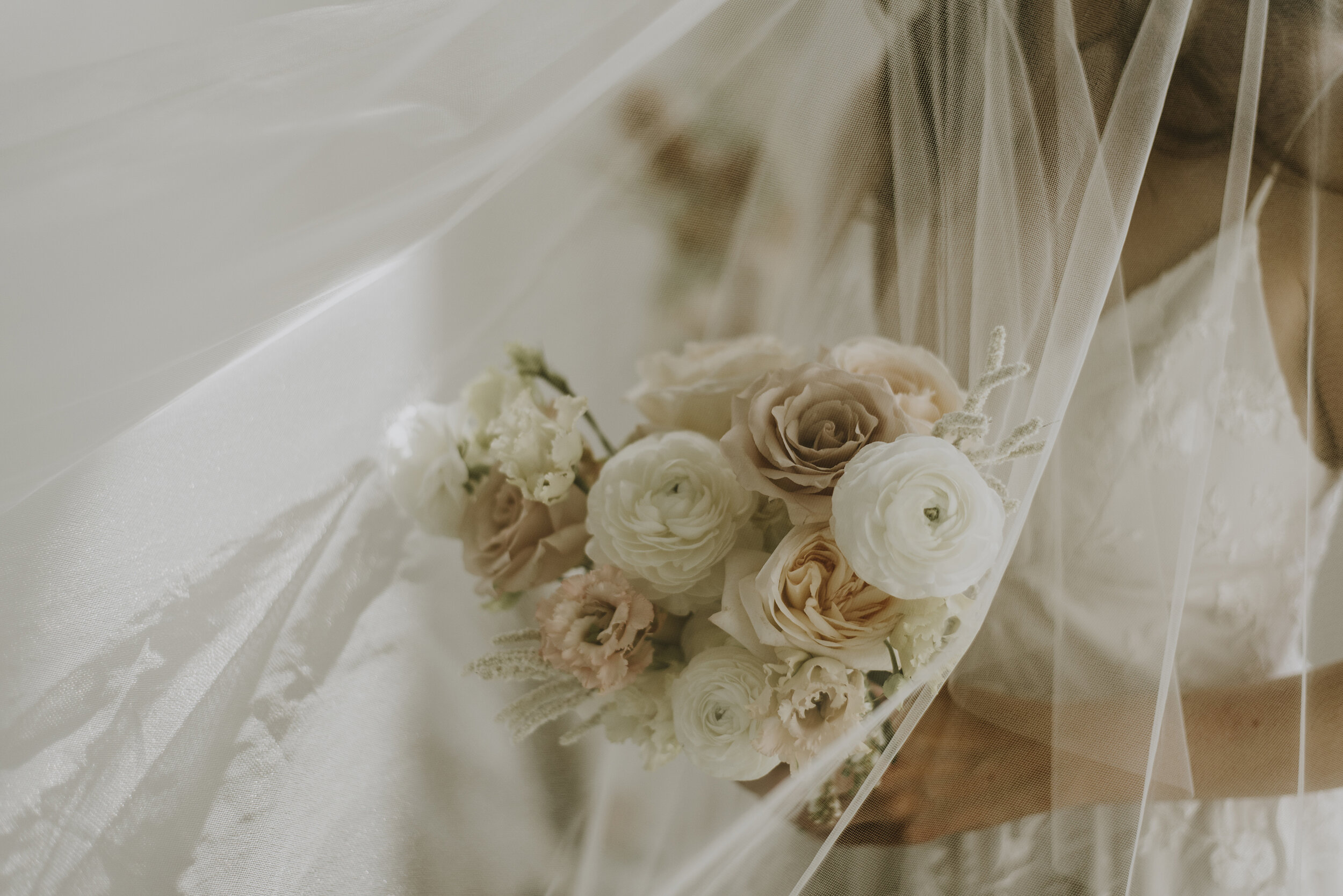 Bringing Back the Flower Crown: Organic & Ethereal Bridal Inspiration Shoot