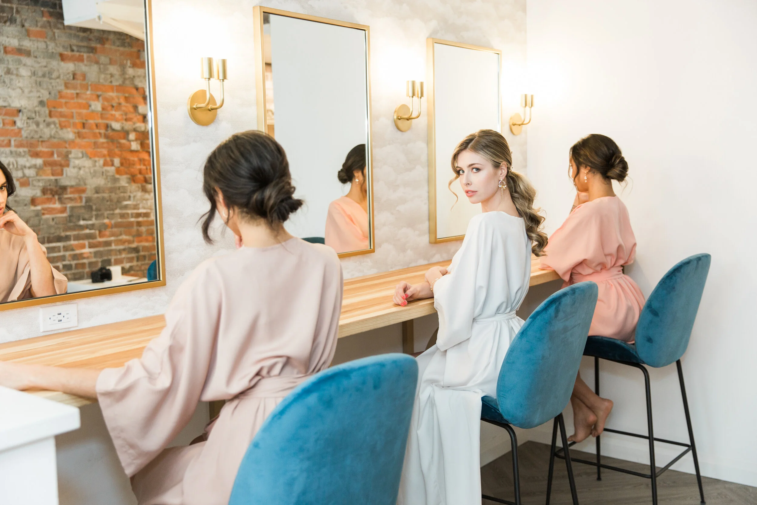 True to Hue Peach - Photography Workshops curated by Bronte Bride in Alberta